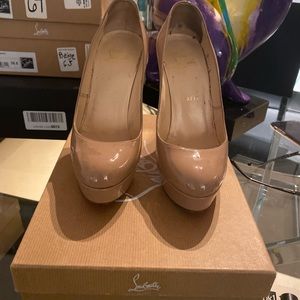 Authentic Christian Louboutin Bianca Beige Patent